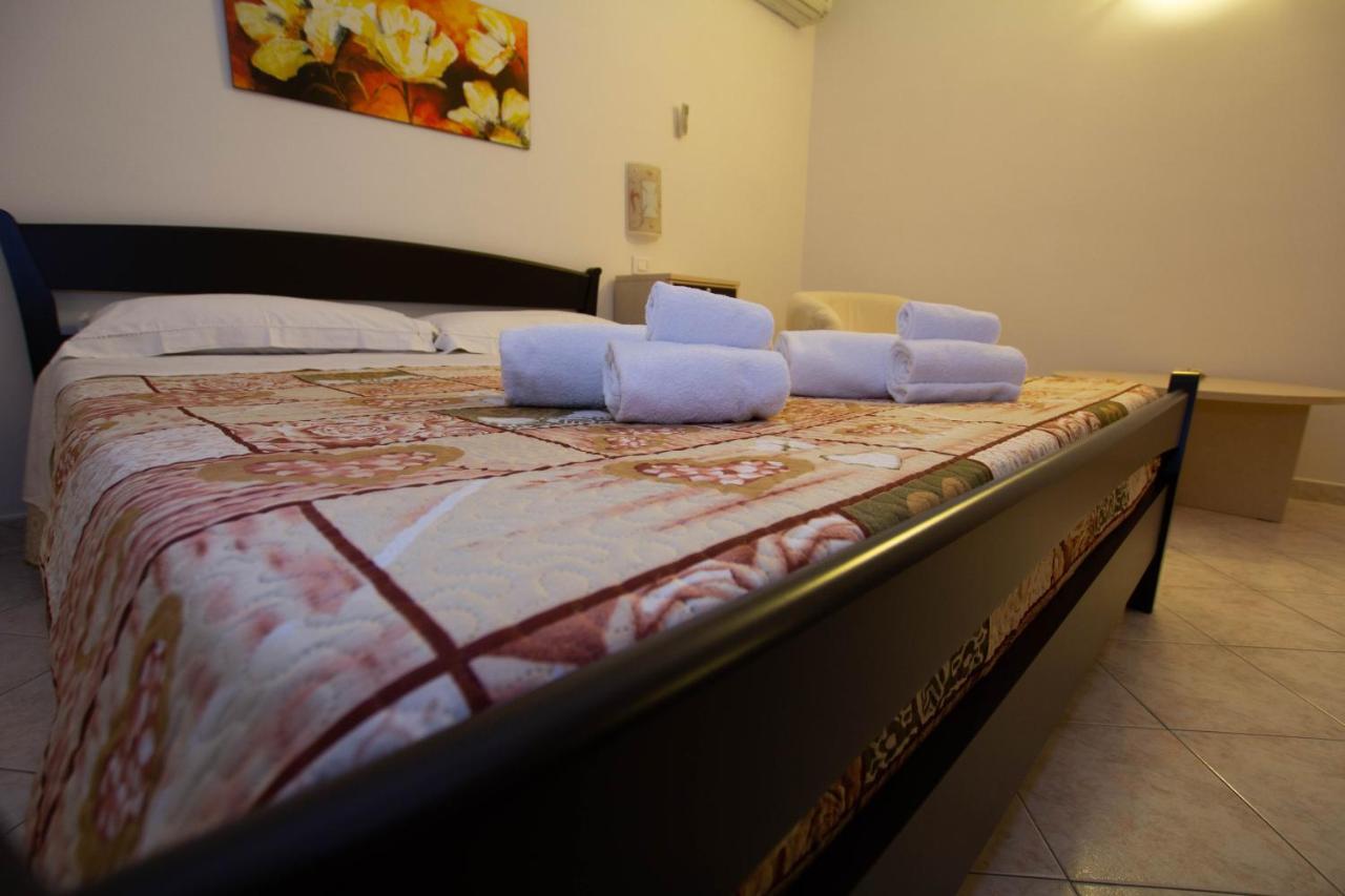 Noto Bedda Bed&Breakfast Eksteriør bilde